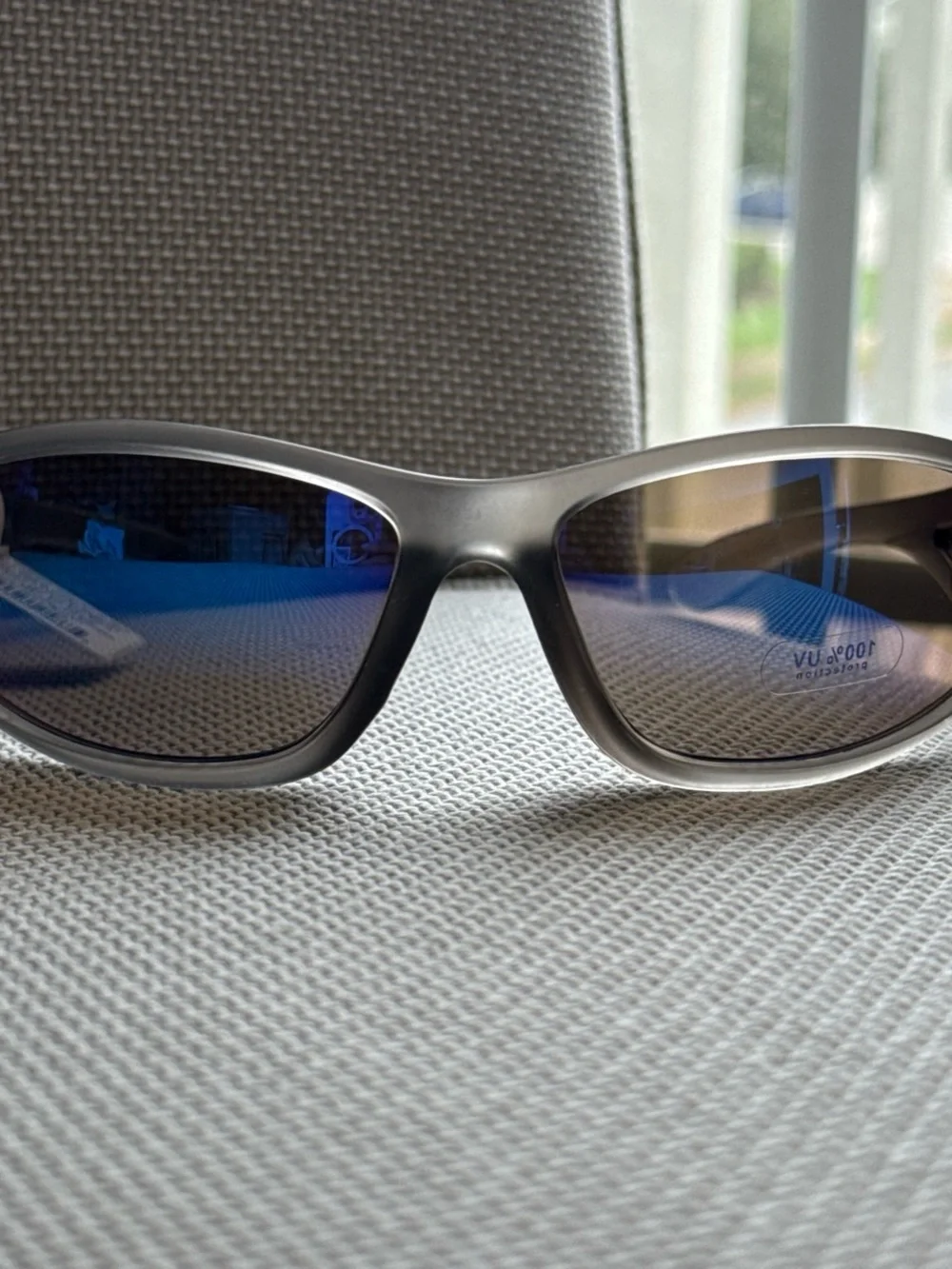 Sporty Gray Sunglasses with Blue Mirrored Lenses
